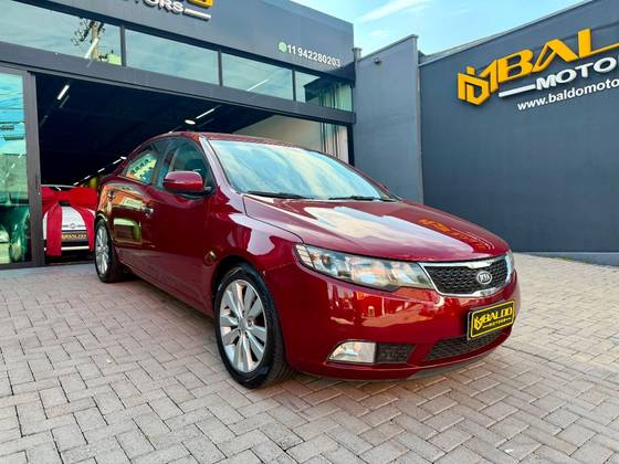 KIA CERATO 1.6 E.222 SEDAN 16V GASOLINA 4P AUTOMÁTICO KIA CERATO 1.6 E.222 SEDAN 16V GASOLINA 4P AUTOMÁTICO